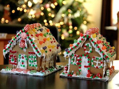 Gingerbread Houses date idea